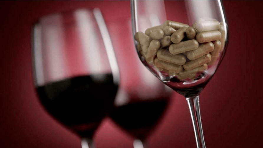 Alcohol is allowed for 3-4 days after the end of the antibiotics course